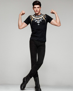 clarkinit:  homme—models:  Versace Collection Fall/Winter 2014