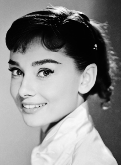 vintagegal:  Audrey Hepburn photographed by Jack Cardiff, 1956