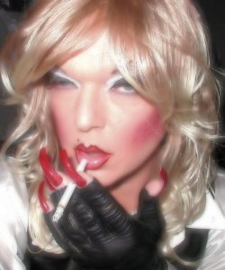 mistressmaggiejayne:Super-slutty over-the-top makeup and a mouthful…with