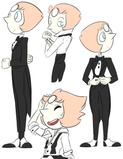 808lhr:Remember when pearl wore a tuxedo and everyone freaked