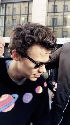 everrsincenewyork:  Harry in Paris