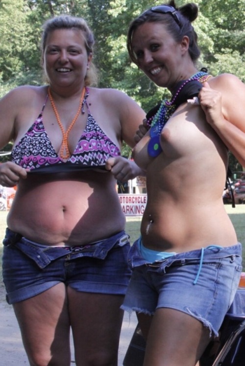 whitetrashgirls.tumblr.com/post/162277214260/