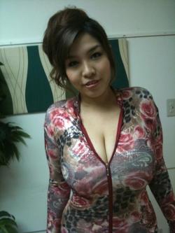 fuckyeahthickasians:  thick and busty mature #bbw #plumper #asian