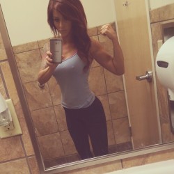 fitgymbabe:  Instagram: bambi3_512 Great Pic! - Check out more