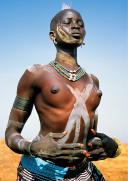 From Dinka: Legendary Cattle Keepers of Sudan, by Angela Fisher