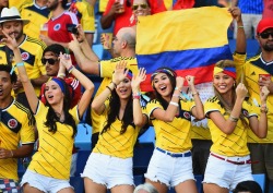 loveslatinas:  taengochaerin:  Colombian girls - World Cup  Vamos !!!!