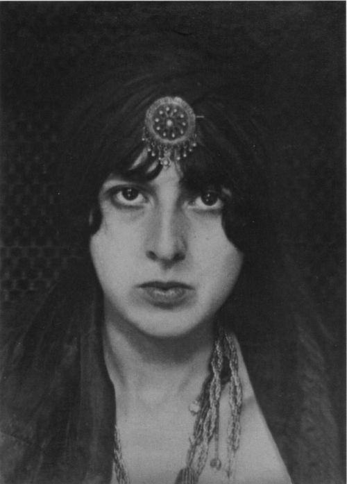 Claude Cahun - Self portrait (1912)https://painted-skins.com/