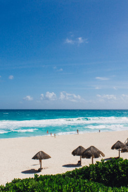 airemoderne:  El Mirador, Cancún, Mexico | ©Javier Enrique