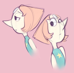 needstogetalife-butcrona:  just some small pearl doodles for