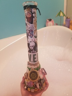 godshideouscreation:Getting high in the tub is life.