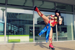 lebrainboy:  Best! Wonder Woman cosplay! EVER!Wonder Woman Kicks by 2Girls1Player on DeviantArt  