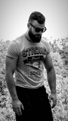 beardburnme2:  Mmarijan209 instagram