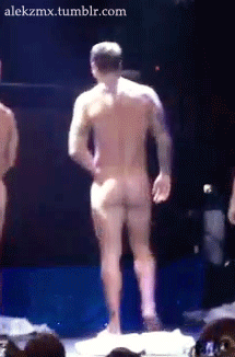 alekzmx:  Dan Osborne naked making his debut at  ”Dreamboys”  