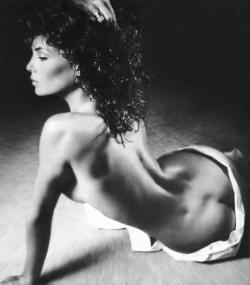 thejigglejoint:  Kelly LeBrock 