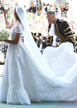 gabriellademonaco:  Princess Madeleine’s wedding veil - requested