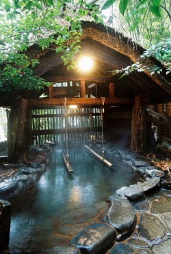 travelbugs286:Kurokawa Onsen, Kumamoto, Japan (The bamboo bars