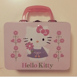 petite-et-innocente:  Petite et Innocente’s Hello Kitty lunch