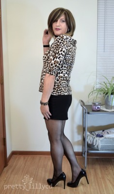 prettylillycd:  Leopard Print Top IIAnother photo from this fun