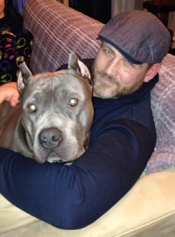bossycas:  Ty and his “lap dog”  absolutely adorable. 