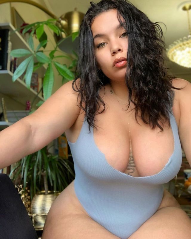 queens-goddesses-vixxxens-deact: