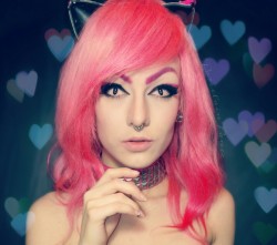 porcelain-panic:  Pink Cat, Punk Cat 😾 Made the collar and