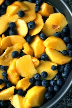 foodffs:  Peach Blueberry Upside Down CakeReally nice recipes.