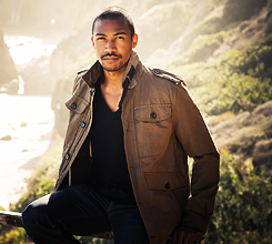  Charles Michael Davis → amanda waud photoshoot       