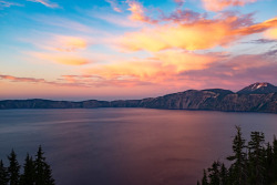 drxgonfly:  Crater Lake National Park, Oregon (by  John R )