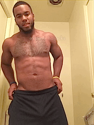 hellyeahehitfromtheback:  exposethajocks:  Spare time…  Whooo  time? He certainly got cakes and sausage to spare 