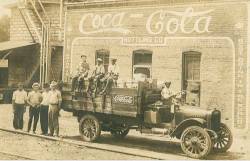 vintageeveryday:  Vintage photos of Coca-Cola delivery trucks