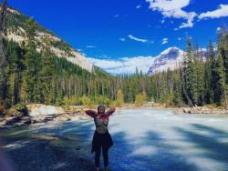 jazminerobijn:  The take your top off bandit  (at Emerald Lake,