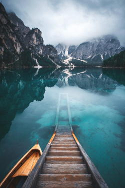 vxpo:   Morning Breeze by Guerel Sahin | Vanity-Exposition 