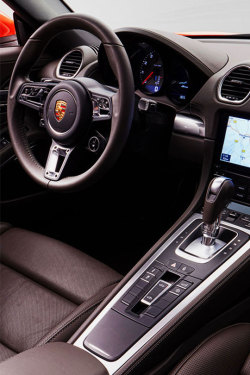 fullthrottleauto:    Interior Porsche 718 Boxster S (982) ‘2016