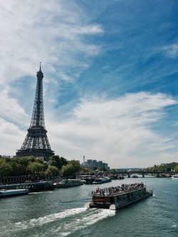 nakedly: The Eiffel Tower and its view Instagram @annikabansal