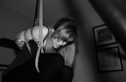 hellohousemouse:in sleep’s arms model: animal party rope+photo