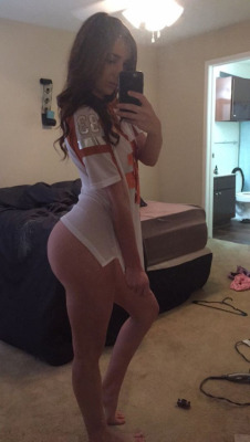 autumngaines:  You really know how to make a girl wet. Come to