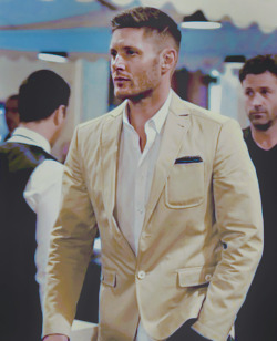 sensitivehandsomeactionman: Roman Holiday Jensen [x]