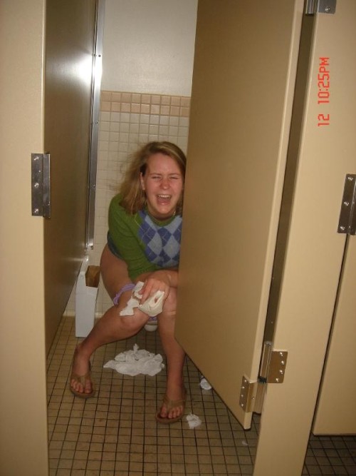 1nobodyknowsme1:  dimitrivegas:  I need to poop      (via TumbleOn)