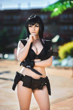 gamingislife:  Goddess of Cosplay: Misa Lynn Cosplay is a sexy