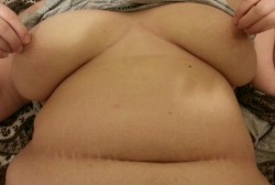 canadianbbw30:  More boobs ;)