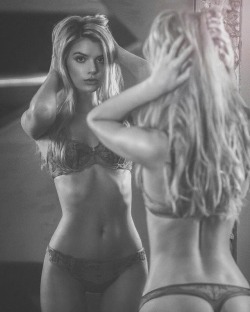 abstyle-stars:  ALISSA VIOLET
