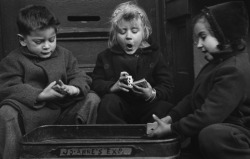 last-picture-show:  Ruth Orkin, The Card Players, West Village, NYC, 1947 