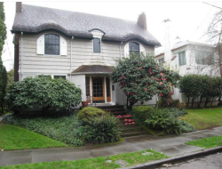 househunting:  񘓤/2 brPortland, OR