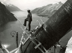 La construction de la centrale de Glomfjord en Norvège, 1918.