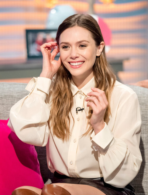 talkshowgirls:Elizabeth Olsen