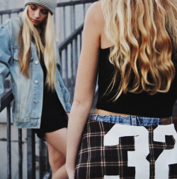 thatlamebroadwaychick:  ❀ denim jacket // black crops ❀