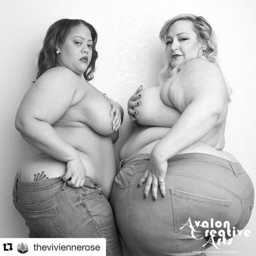 Add Vivienne Rose’s new ig page ->>>>  @theviviennerose ・・・ A commercial for jeans with heart, hahaha This is the only pair of jeans that ever fit me! Posing with the lovely @goldie_monroe  #avaloncreativearts #bbwlovers #ssbbwlovers