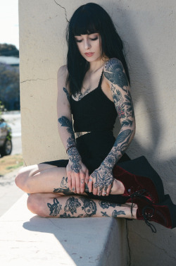 thedropdeadgirls:  Hannah Snowdon for  TUK footwear by Hannah