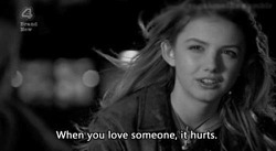 theonlyliar:  “When you love someone, it hurts.“ Happy Valentine’s