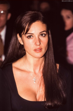 bellucci-bella: Monica Bellucci c. November 1996